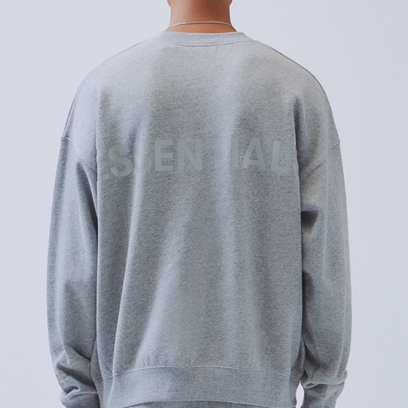 Fear Of God - FOG Essentials Crewneck Sweatshirt, Gray XS - Picture 3 of 5